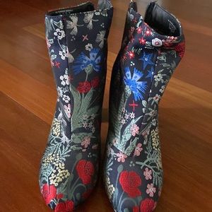 Size 8 floral booties
